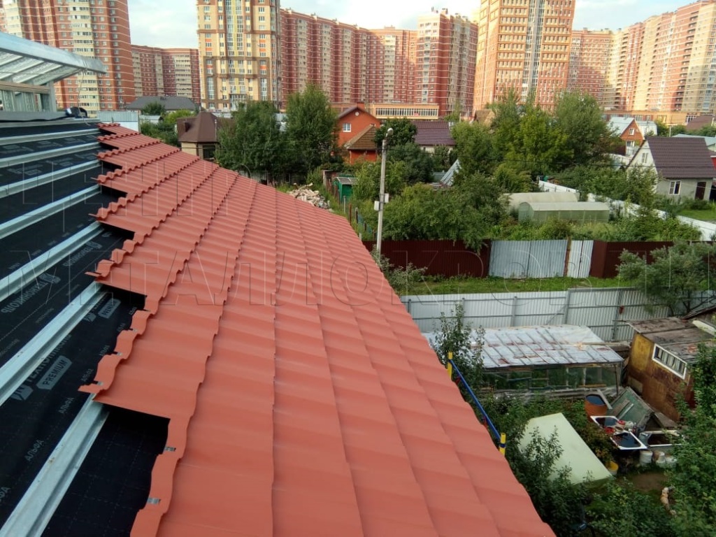 Металлочерепица Геркулес 8004 терракотовый Стальной Бархат от Центра Металокровли в Калининграде